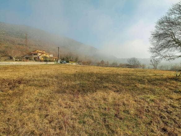 Motovun surroundings | Building land with a view of Motovun