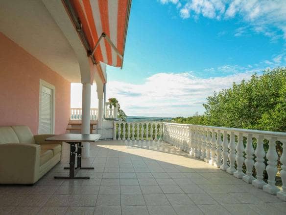 Brtonigla | Haus mit Pool in außergewöhnlicher Lage mit bezaubernder Aussicht