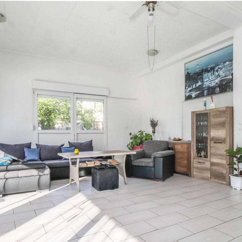 Brtonigla | Haus mit Pool in außergewöhnlicher Lage mit bezaubernder Aussicht