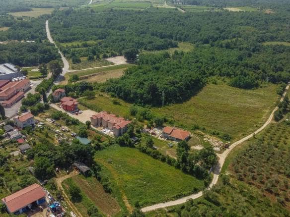Verteneglio | Ampio terreno edificabile per investimento