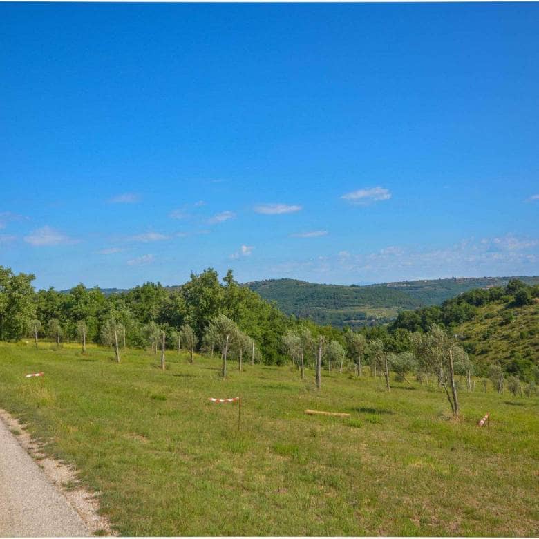 Buje surroundings | Building land with open views