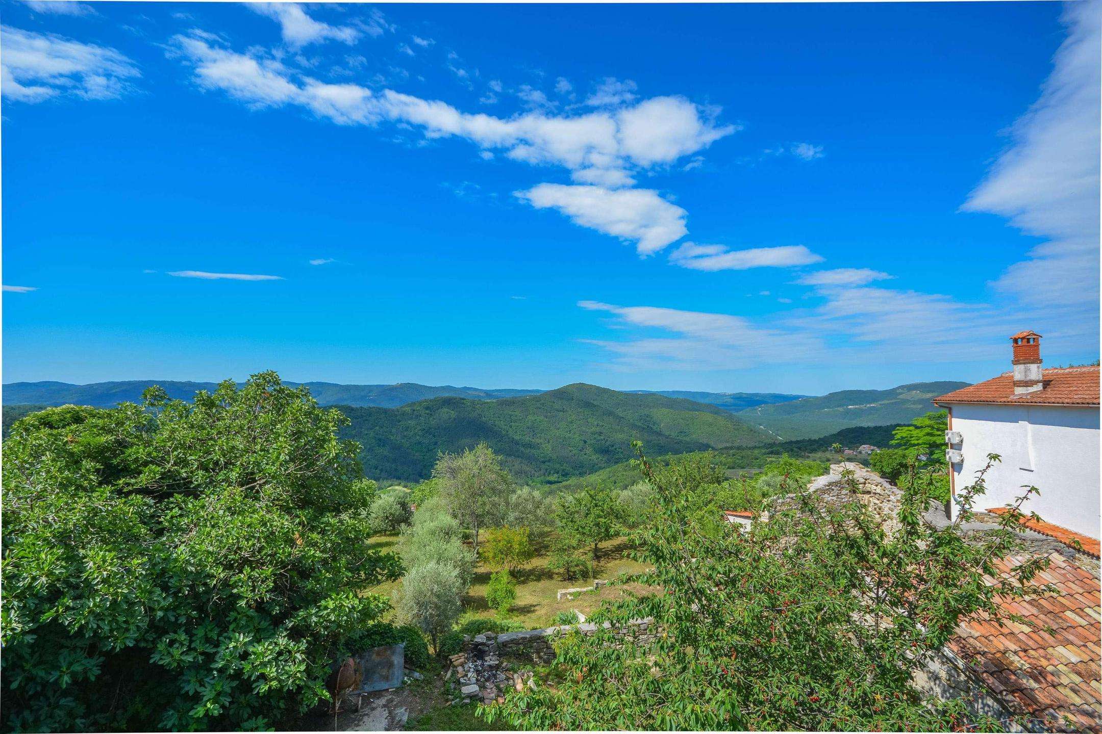Buzet surroundings | Istrian stone house with panoramic views