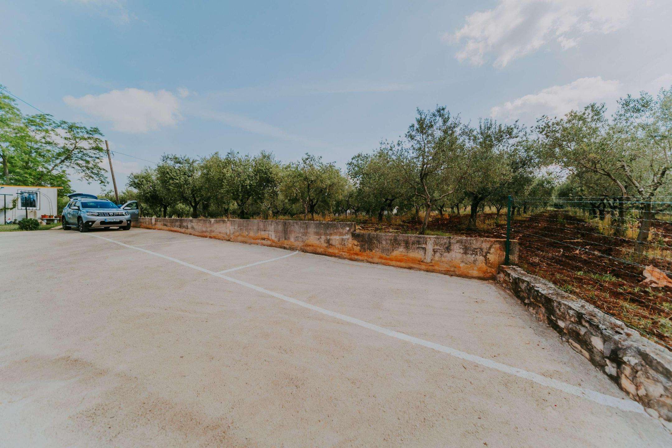 Castelvenere dintorni | Spazioso appartamento vicino al confine con la Slovenia