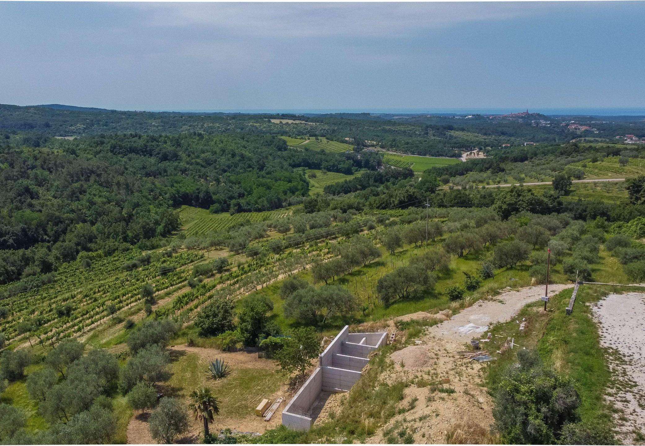Momjan | Vila novogradnja z bazenom in čudovitim razgledom
