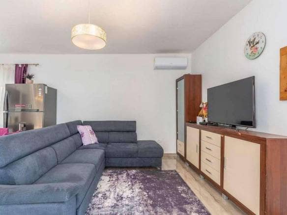Novigrad | Ground floor apartment only 80 m from the sea