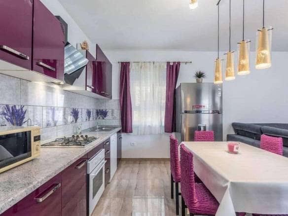 Novigrad | Ground floor apartment only 80 m from the sea