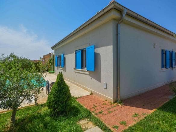 Umgebung von Novigrad | Schönes Haus im Erdgeschoss mit Pool