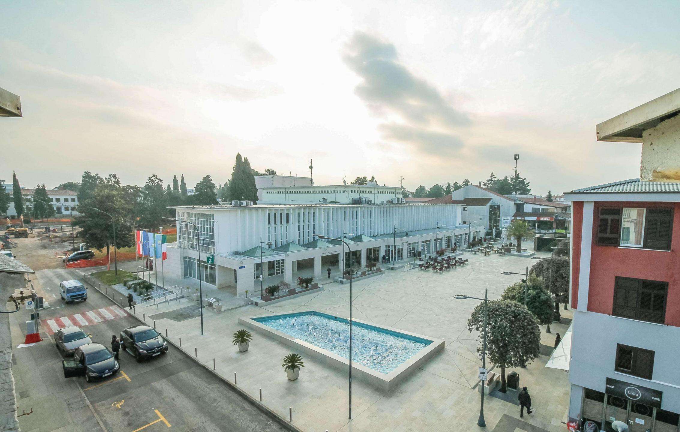 Umag | Wohnung erste Reihe zum Meer mit schöner Aussicht Umag | Wohnung erste Reihe zum Meer mit schöner Aussicht