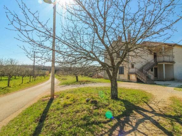 Umag surroundings | Detached house with a lot of potential