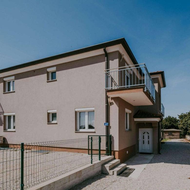okolica Umaga | Hiša z apartmaji in pogledom na morje
