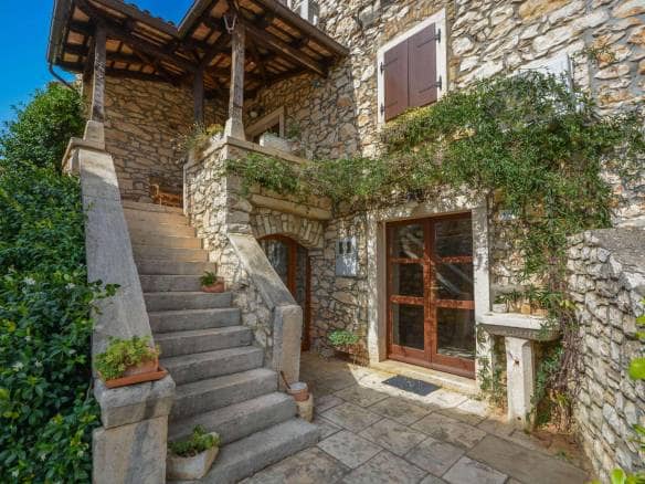 Brtonigla okolica | Prekrasna autohtona kamena kuća sa pogledom na more