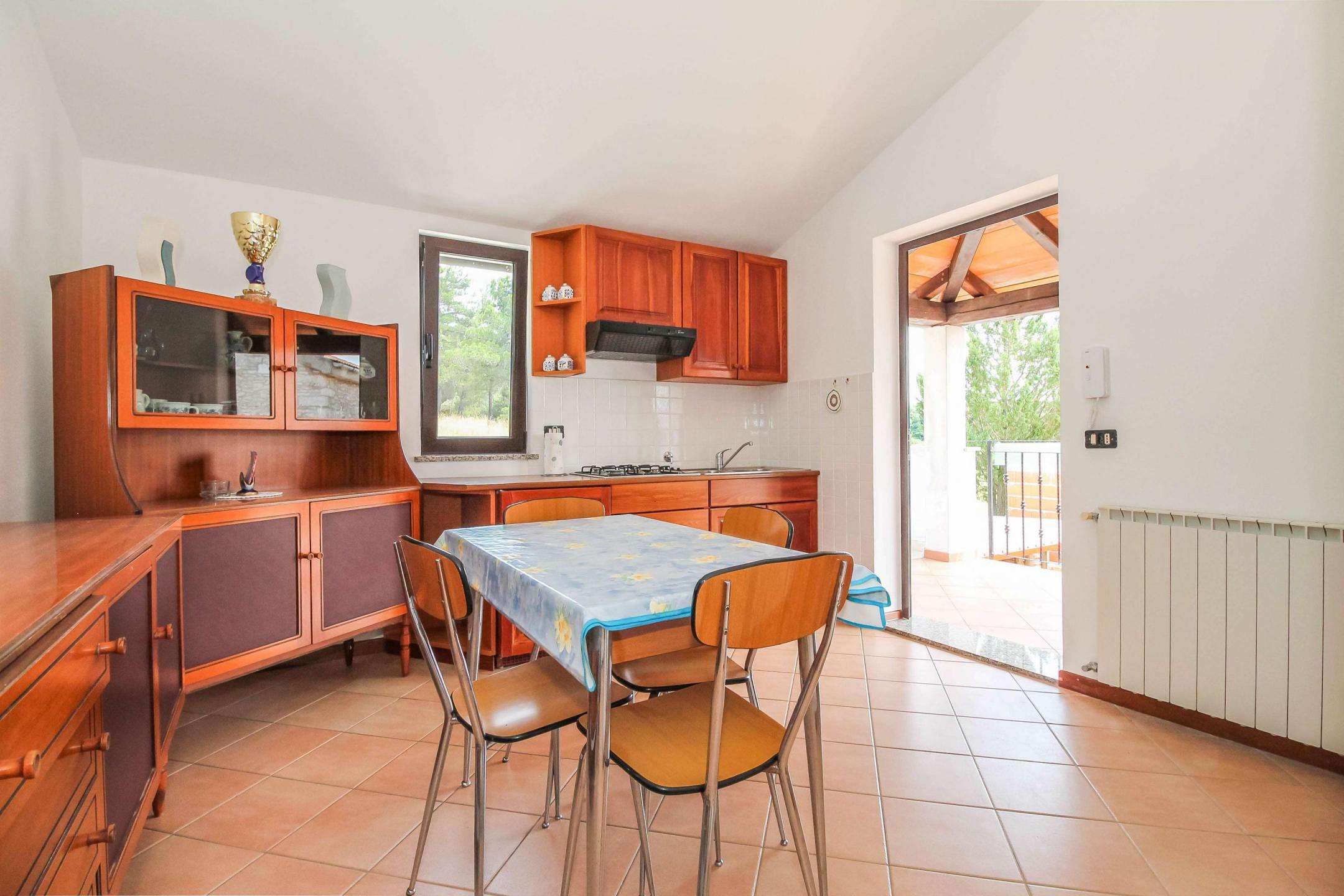 Poreč okolica | Prenovljena kamnita istrska hiša s pogledom na morje