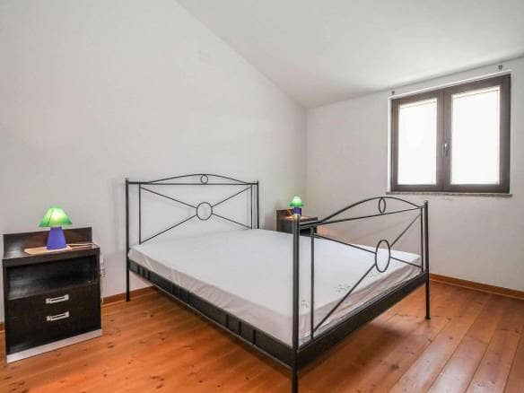 Poreč okolica | Prenovljena kamnita istrska hiša s pogledom na morje