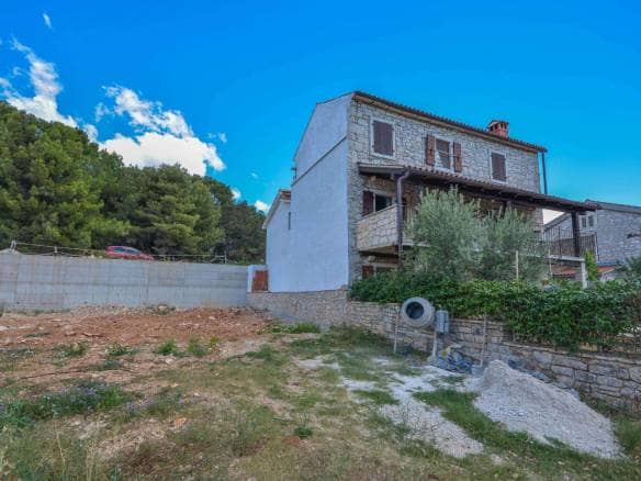 Poreč okolica | Prenovljena kamnita istrska hiša s pogledom na morje