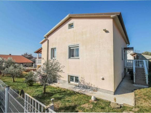 Umago | Una spaziosa casa indipendente vicino alla città