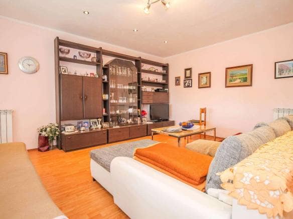 Umago | Una spaziosa casa indipendente vicino alla città