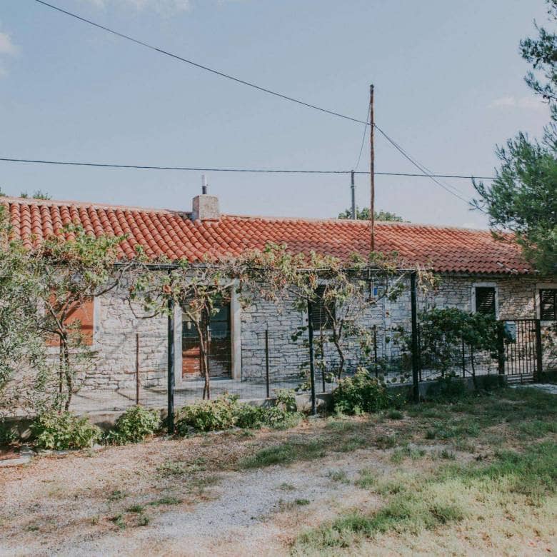 Каштель окрестности | Дом для адаптации недалеко от границы