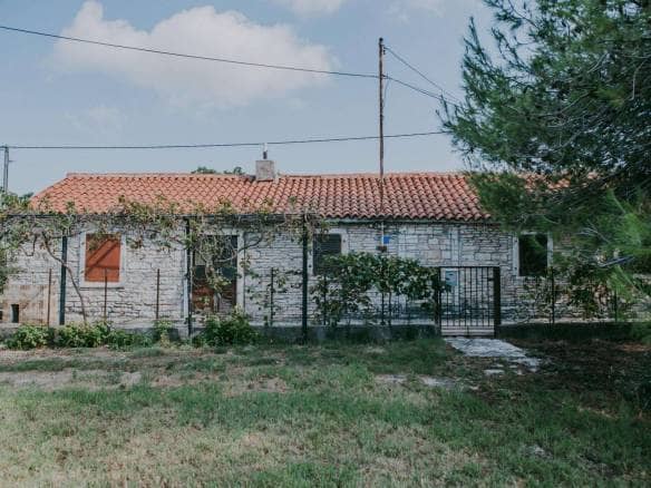Kaštel okolica | Kuća za adaptaciju blizu granice