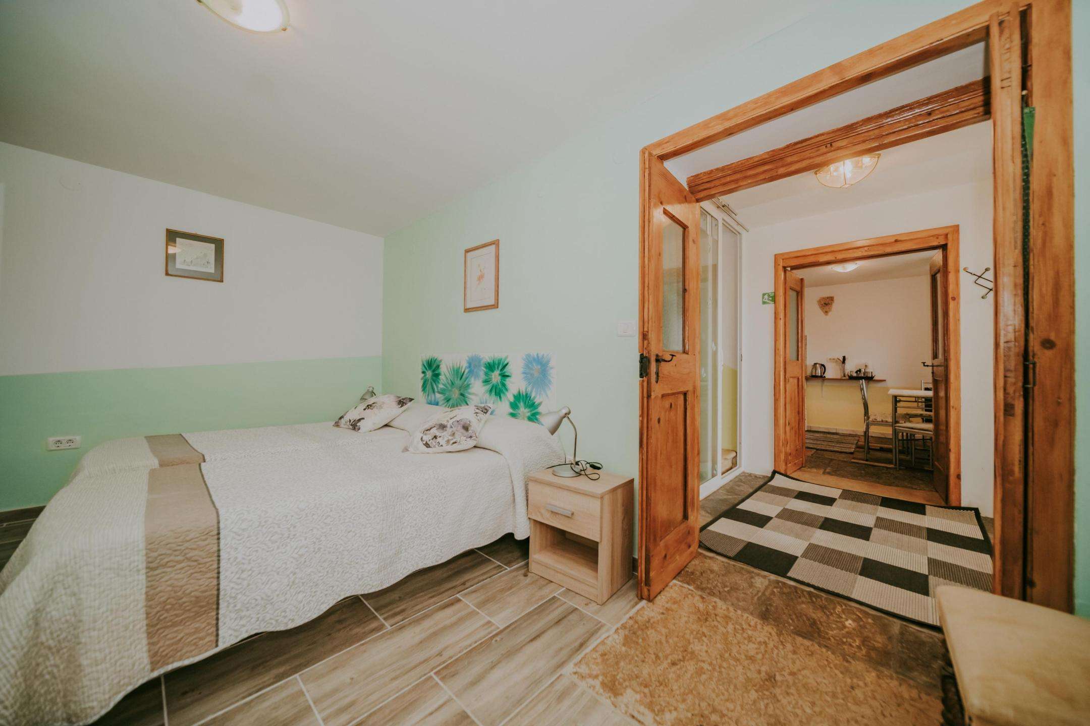 Grožnjan | Samostojeća kuća sa apartmanima