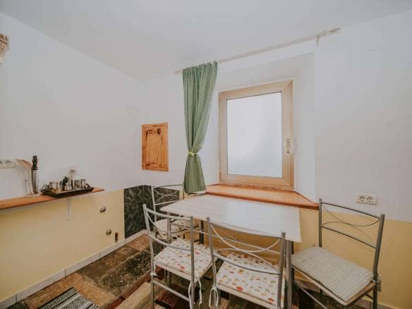 Grožnjan | Samostojeća kuća sa apartmanima