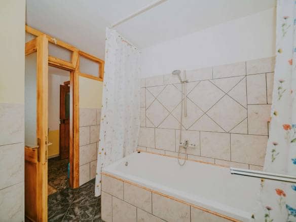 Grožnjan | Samostojeća kuća sa apartmanima