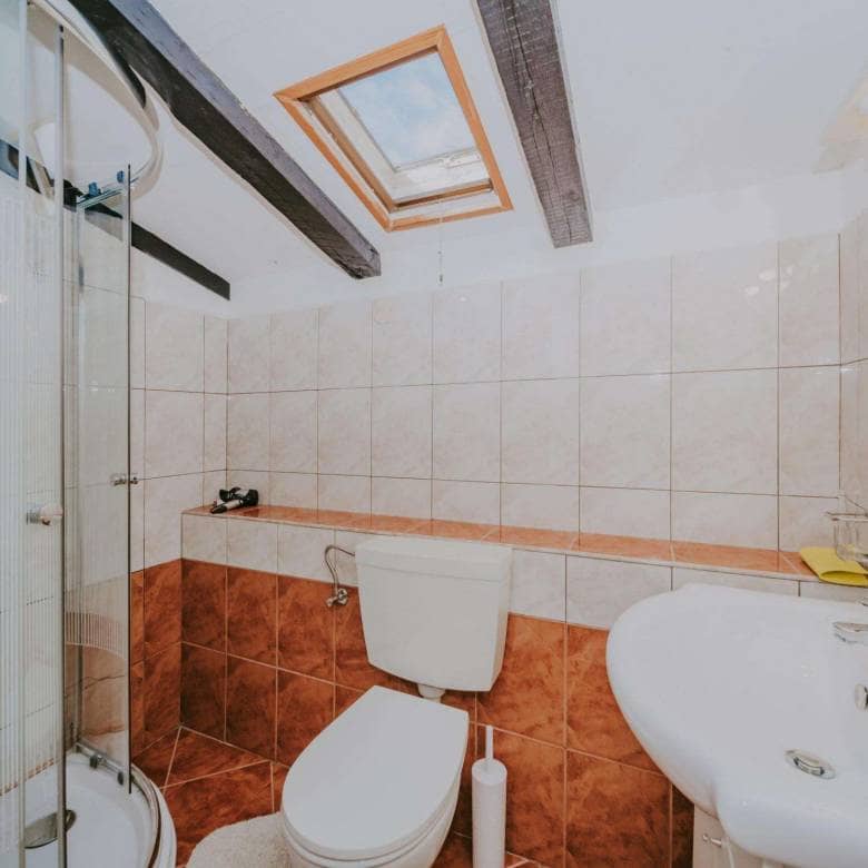Grožnjan | Samostojeća kuća sa apartmanima