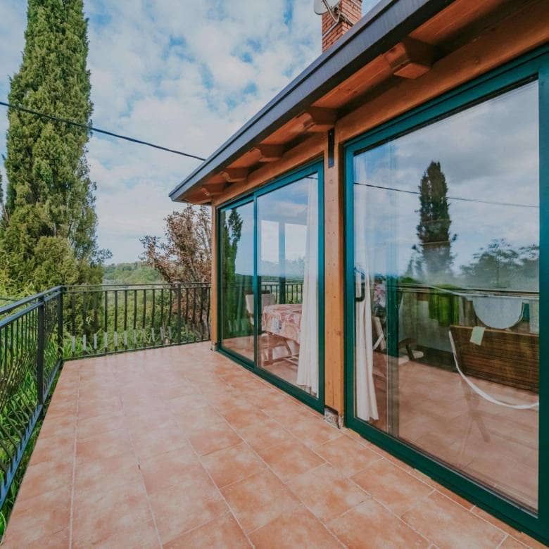 Grožnjan | Samostojeća kuća sa apartmanima