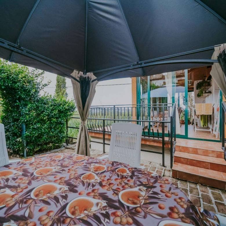 Grožnjan | Samostojeća kuća sa apartmanima