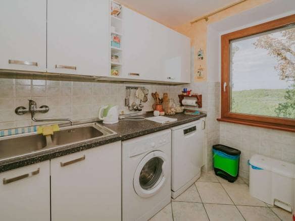 Grožnjan | Samostojeća kuća sa apartmanima