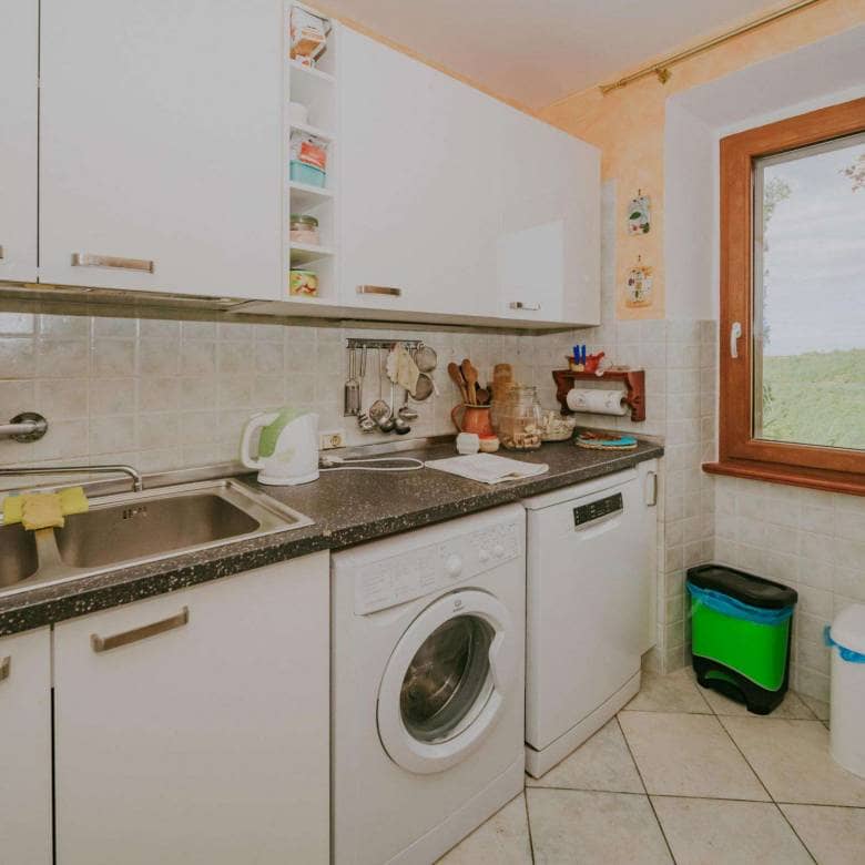 Grožnjan | Samostojeća kuća sa apartmanima