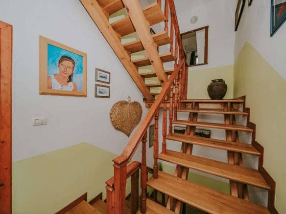 Grožnjan | Samostojeća kuća sa apartmanima