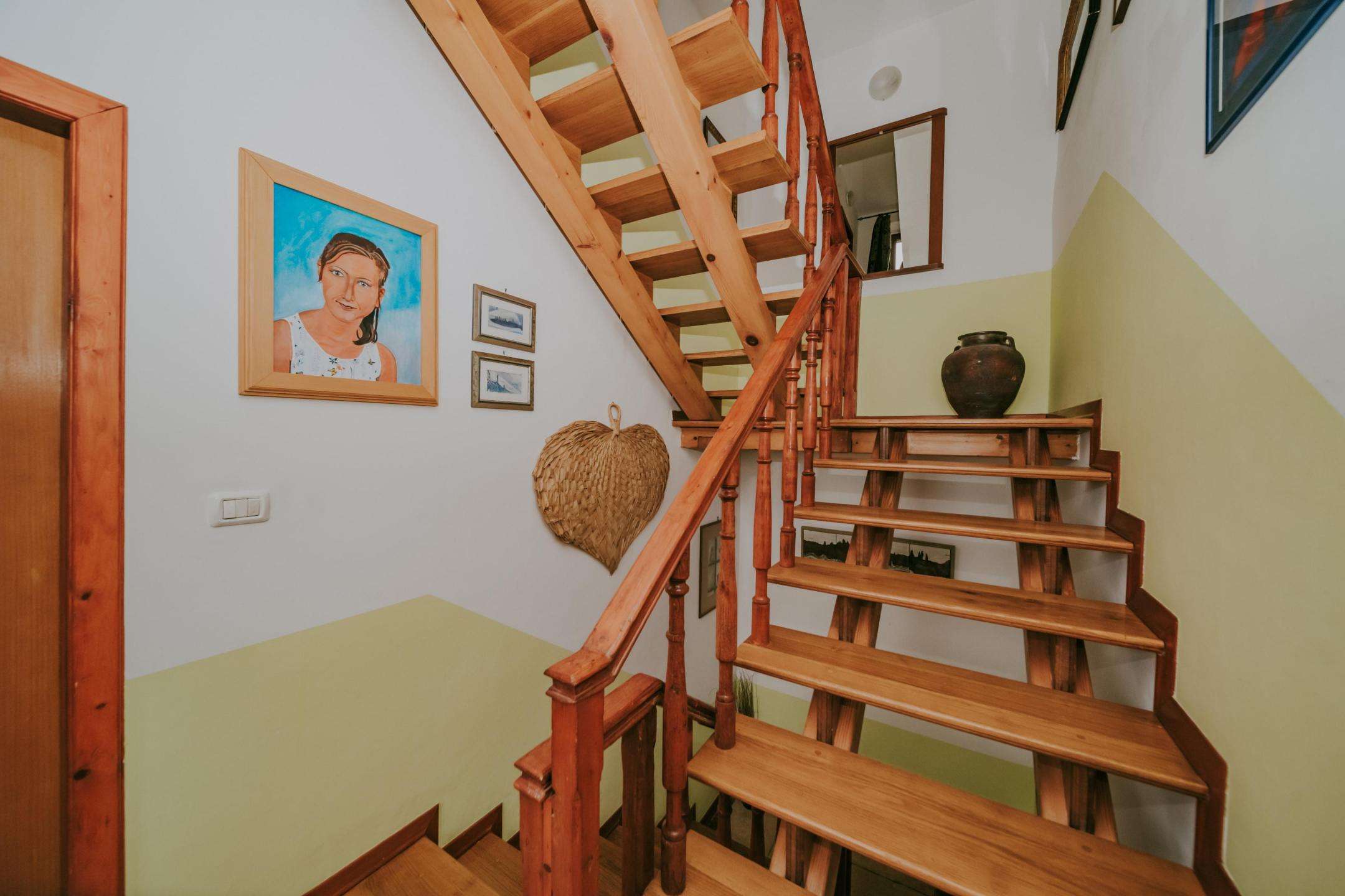 Grožnjan | Samostojeća kuća sa apartmanima