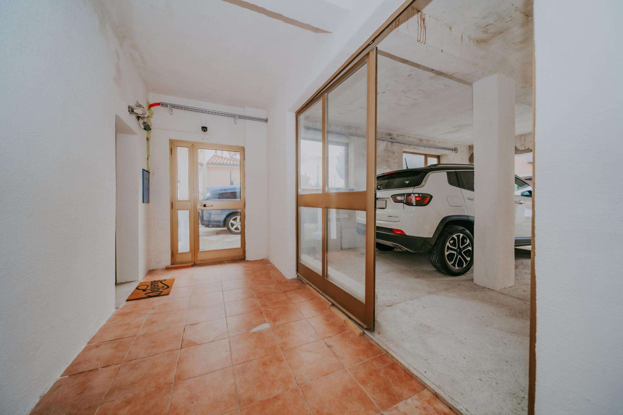 Okolica Kopra | Samostojeća kuća s prekrasnim pogledom na more