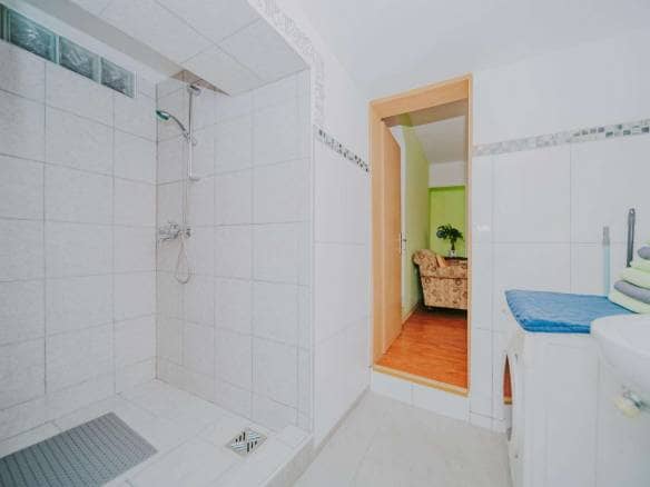 Koper-Gebiet | Einfamilienhaus mit wunderschönem Blick auf das Meer