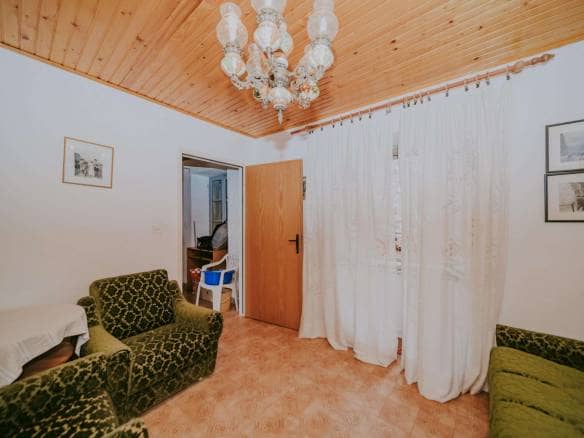 Motovun | House in the center with a beautiful view