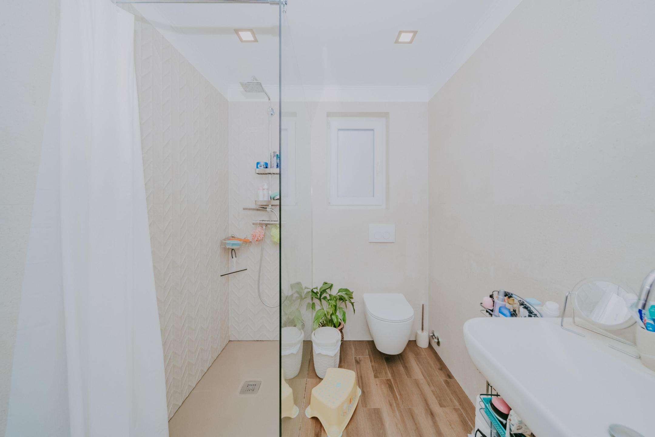 Umag | Samostojeća kuća sa apartmanima i restoranom