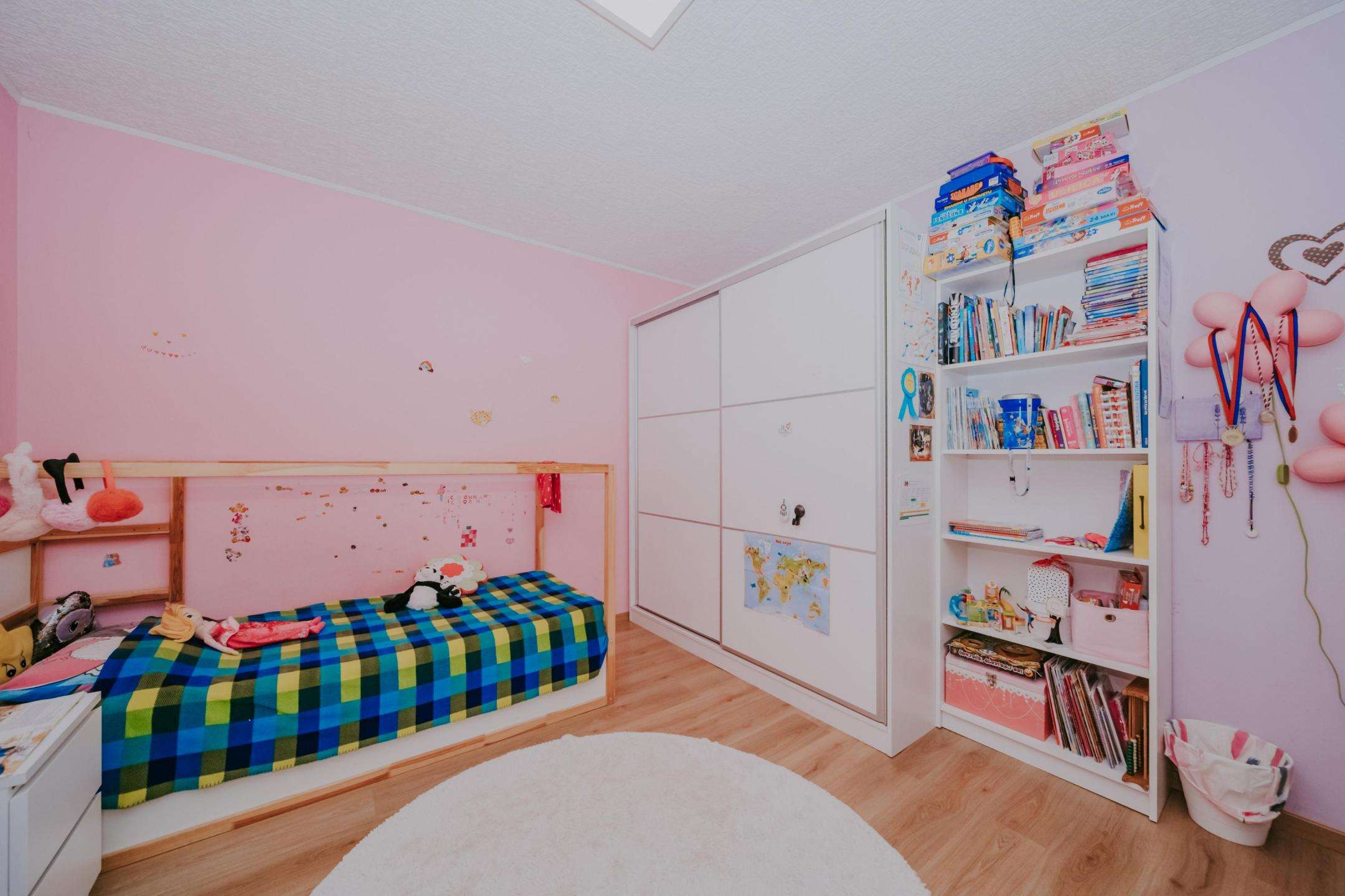 Umag | Samostojeća kuća sa apartmanima i restoranom