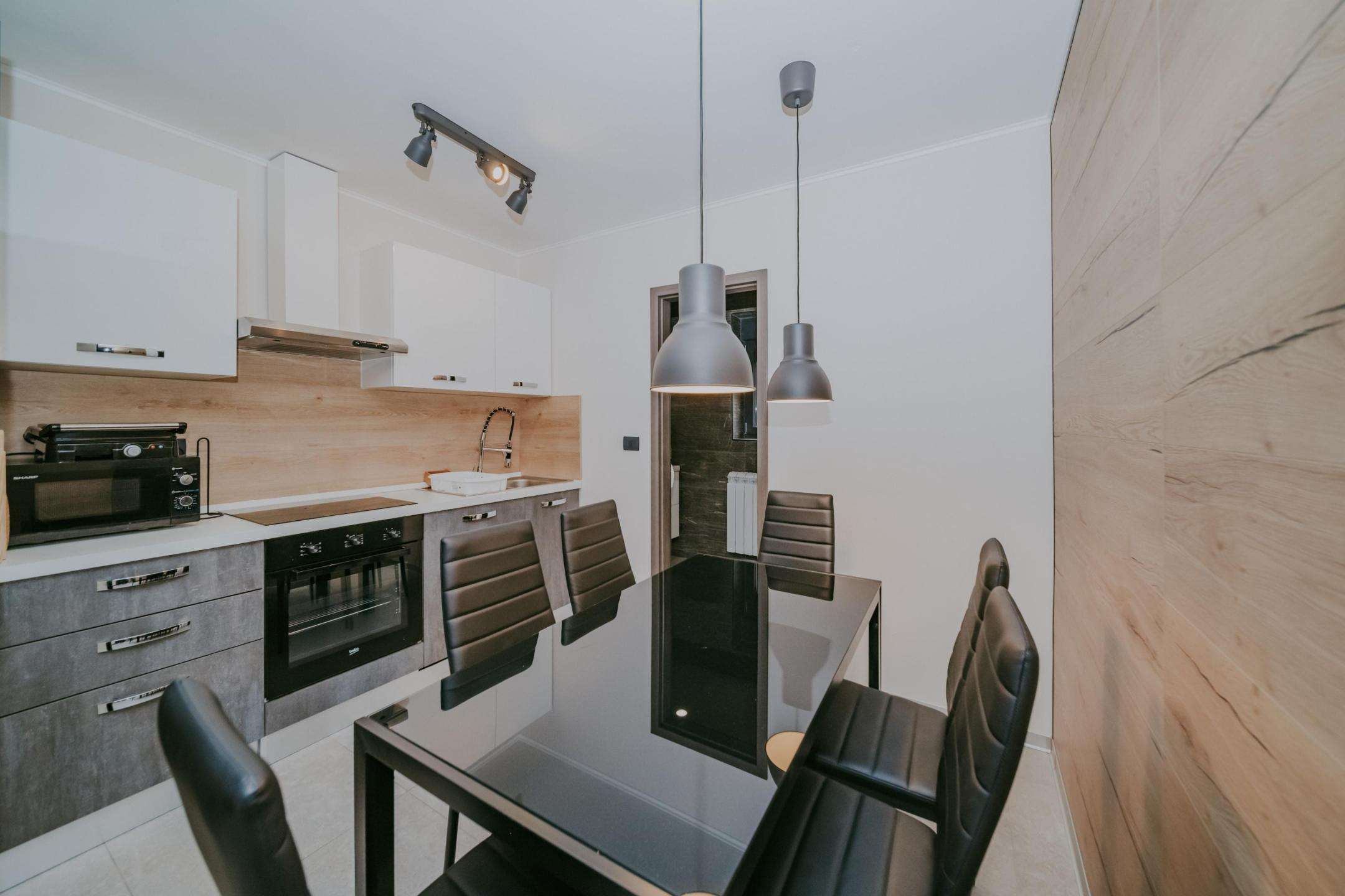 Umag | A detached house with apartments and a restaurant