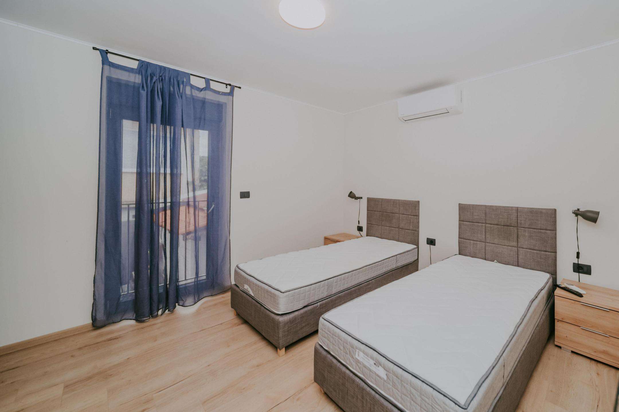 Umag | Ein Einfamilienhaus mit Wohnungen und einem Restaurant