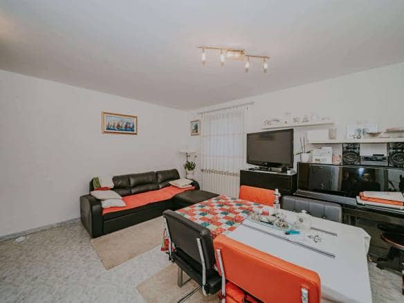 Umag Umgebung | Wohnung im Erdgeschoss mit Hof