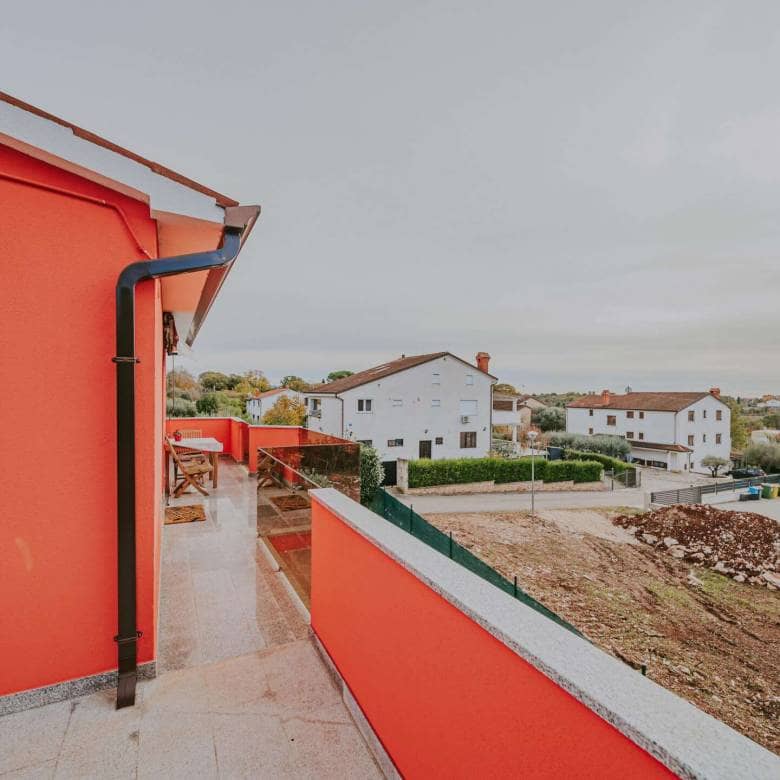 Umag okolica | Dizajnerski stan s pogledom na more!