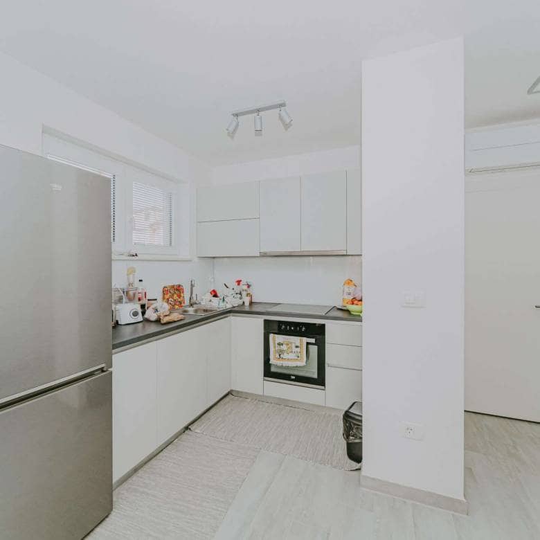 Kaštel okolica | Samostojeća moderna kuća minimalističkog koncepta