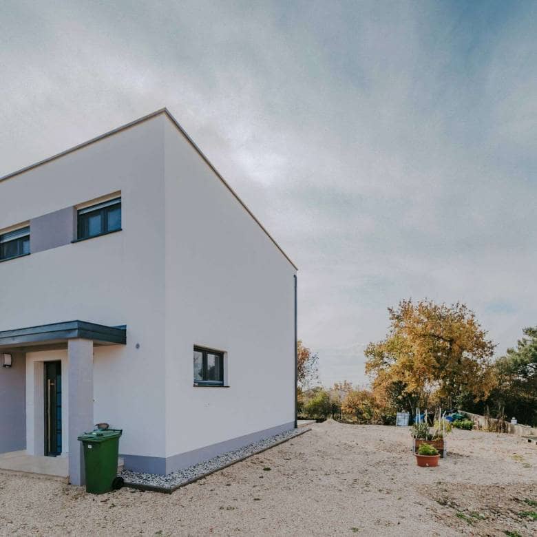 Kaštel okolica | Samostojeća moderna kuća minimalističkog koncepta