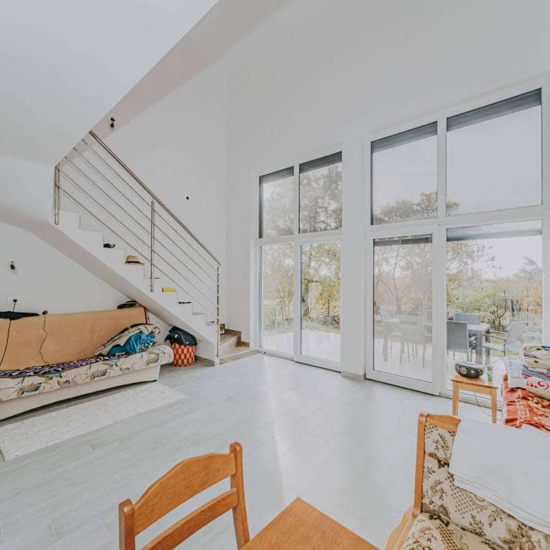 Kaštel okolica | Samostojeća moderna kuća minimalističkog koncepta