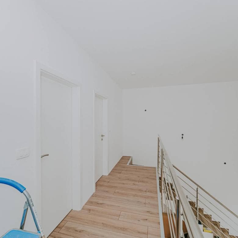 Kaštel okolica | Samostojeća moderna kuća minimalističkog koncepta