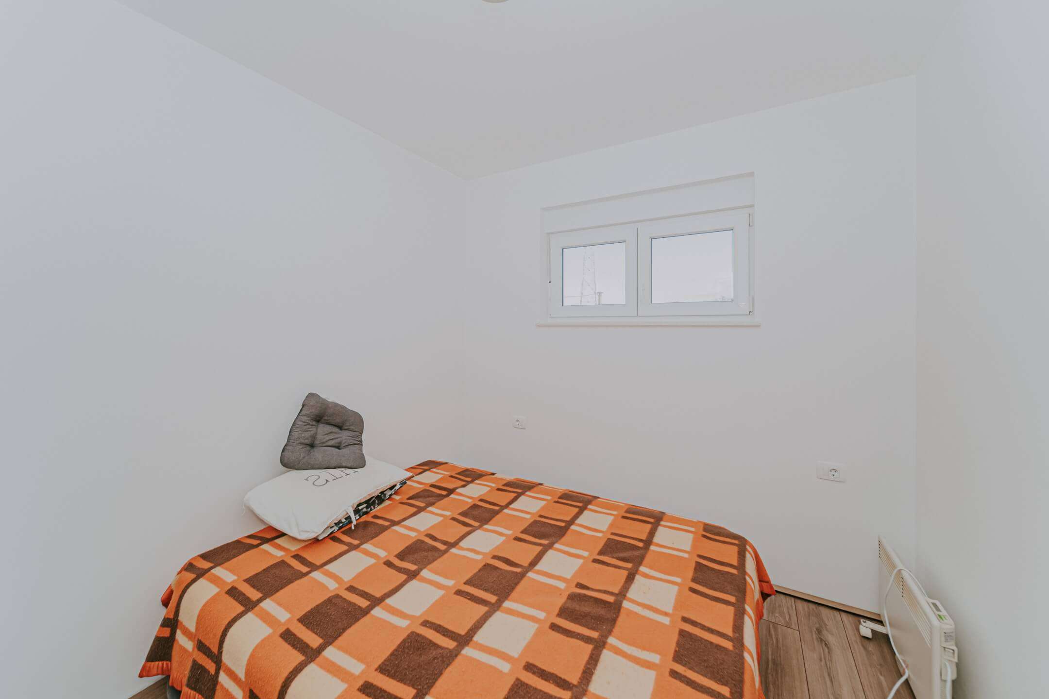Kaštel okolica | Samostojeća moderna kuća minimalističkog koncepta