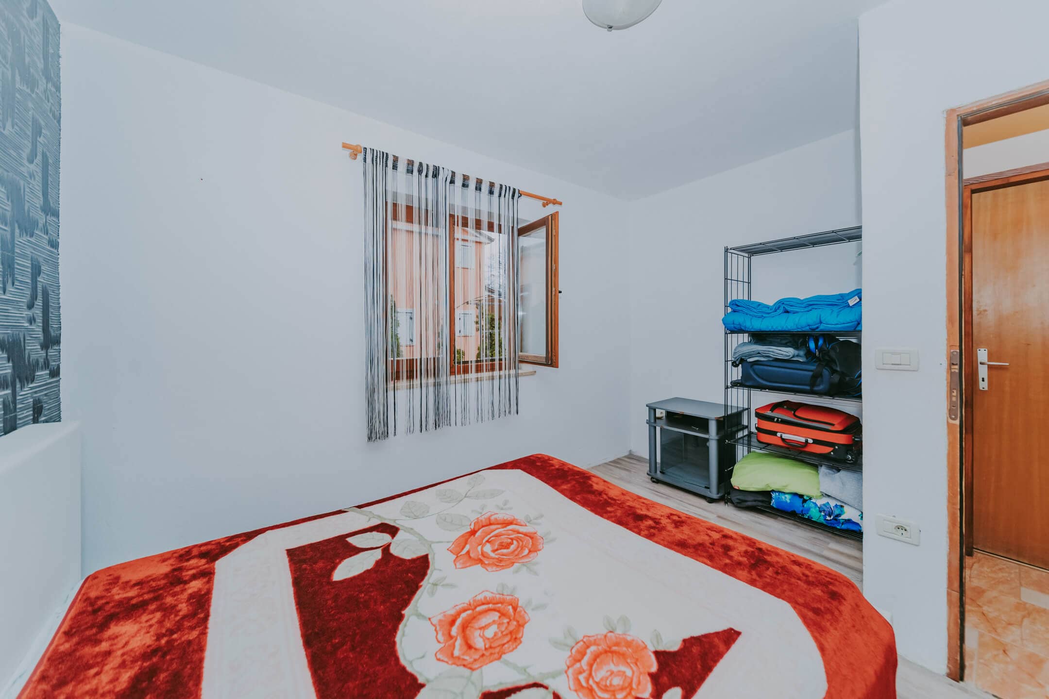 Karigador | Two ground floor apartments with basement and yard