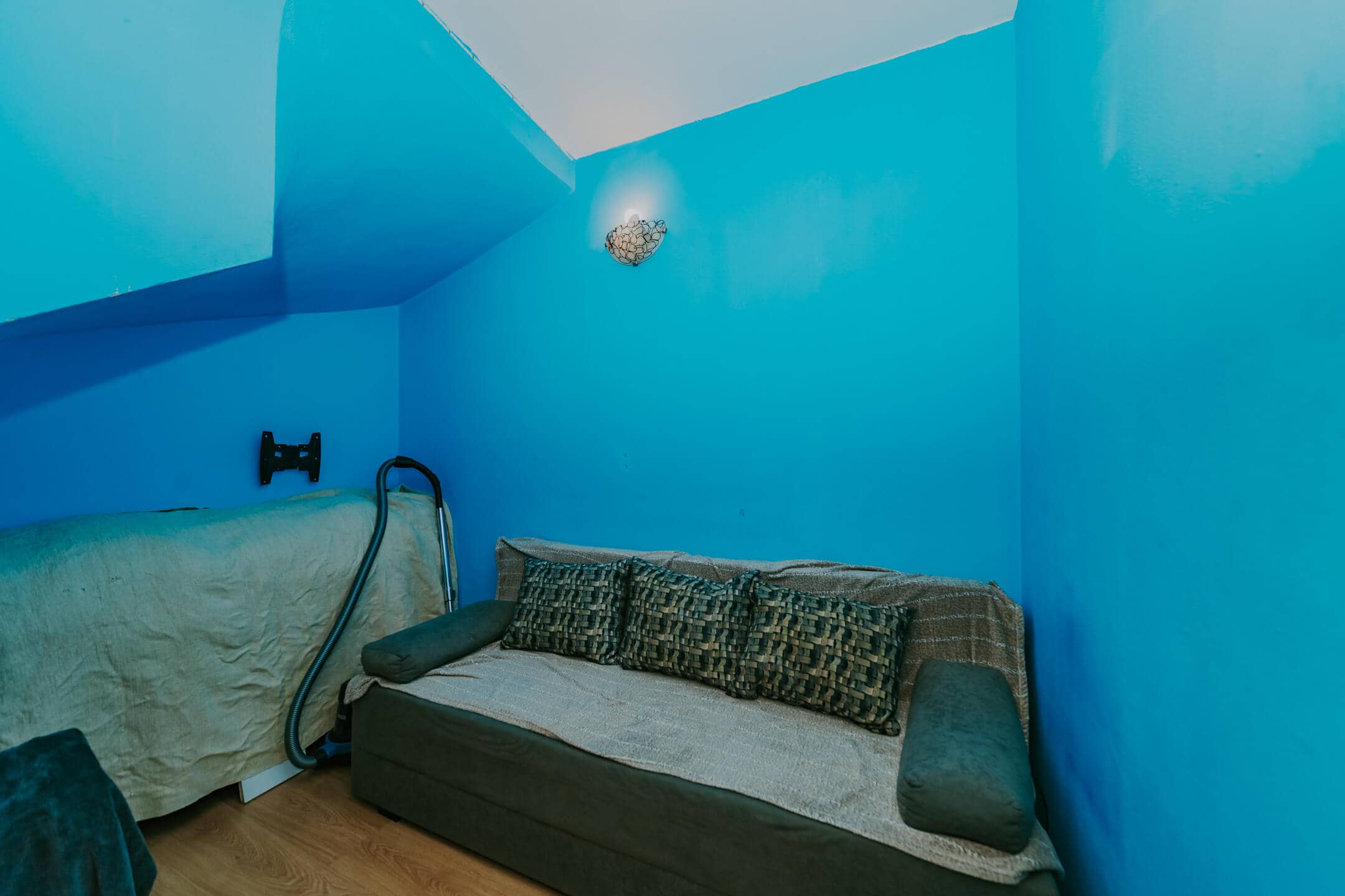 Karigador | Two ground floor apartments with basement and yard