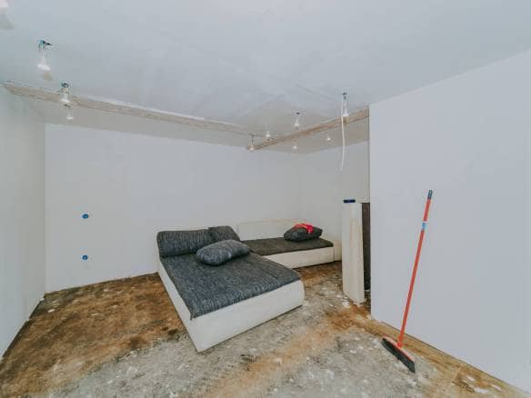 Karigador | Two ground floor apartments with basement and yard
