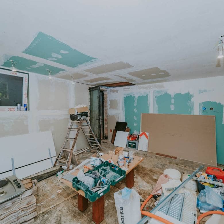 Karigador | Two ground floor apartments with basement and yard